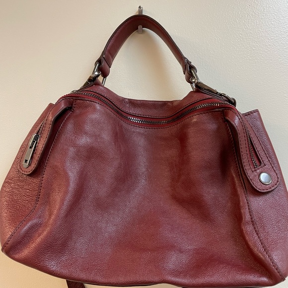 New Women’s Free People Crossbody Bag!🔥🔥🔥 - Picture 3 of 8
